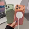 Premium Fabric iPhone-hoesje met Cameralensbescherming & MagSafe – iPhone 17 & 18 Series