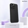 Zwart siliconen iPhone 15 Pro Max hoesje met camera bescherming
